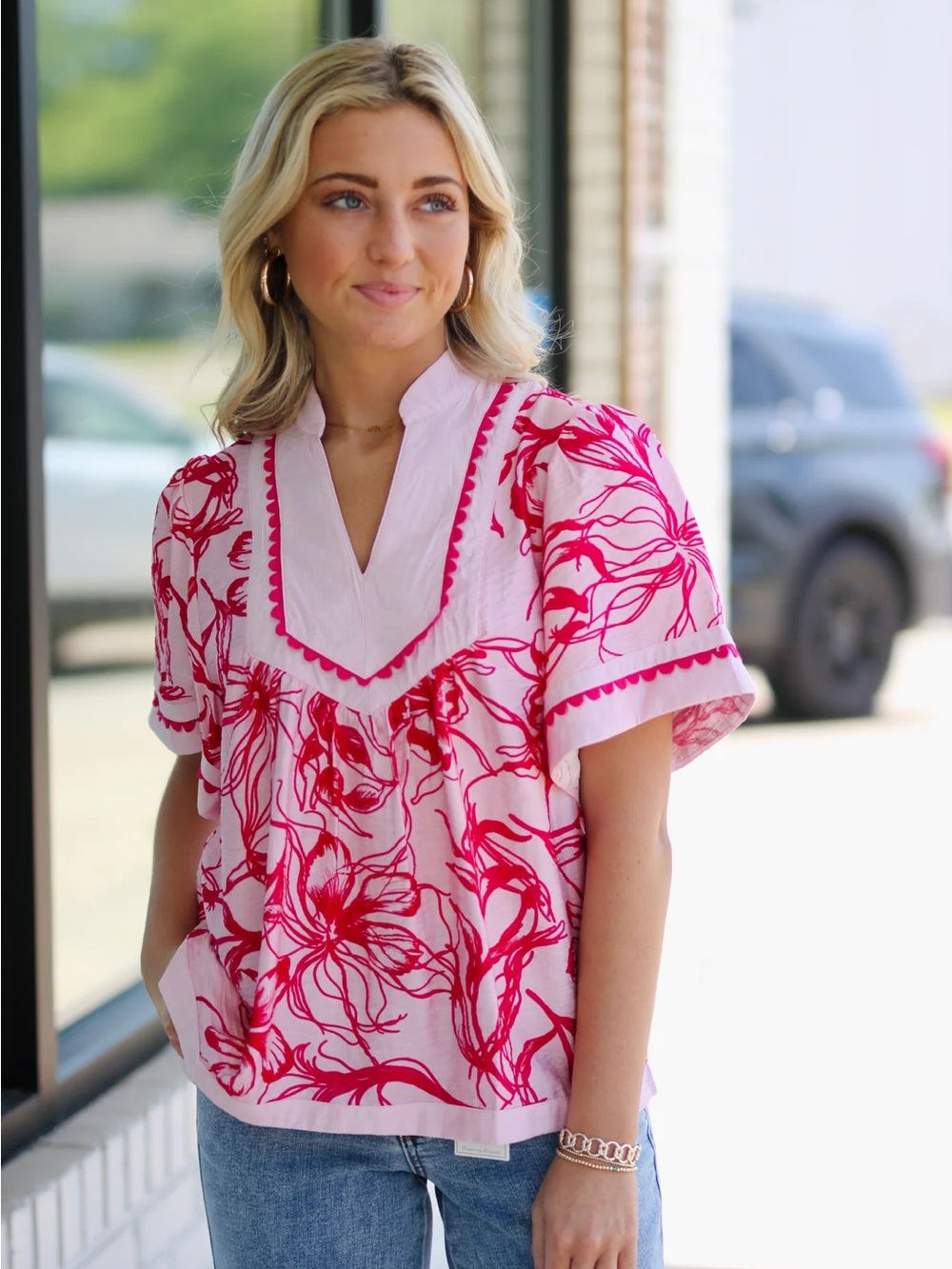 Women’s Pink Floral V-Neck Short Sleeve Top